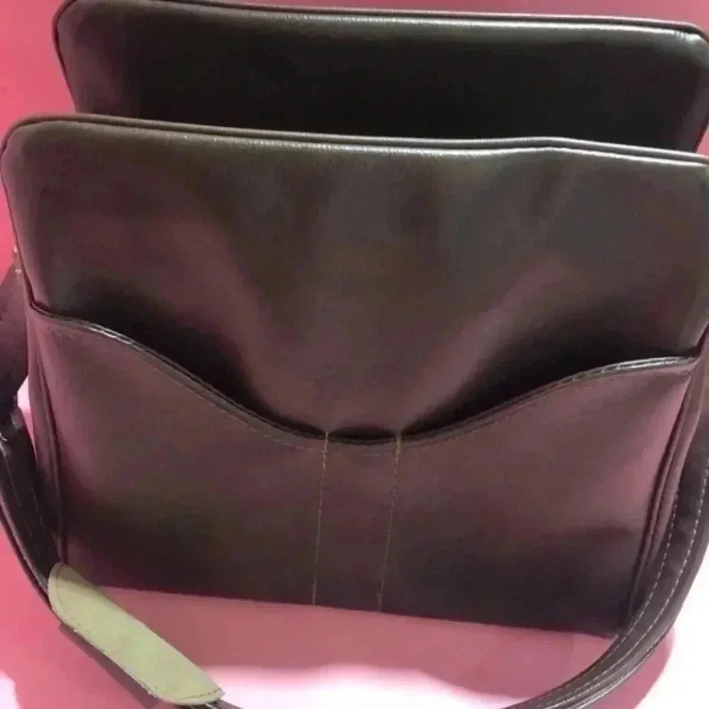 Dark brown purse / shoulder bag multiple‎ compartments